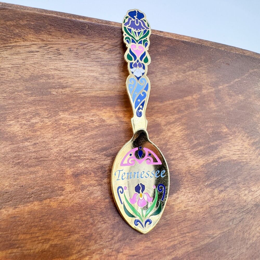 Tennessee Vintage Souvenir Spoon Collectible Gold Tone New with Box Purple Pink